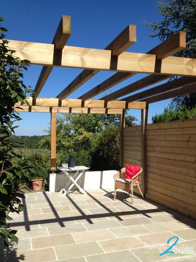 Contruction en bois avec terrasse - Paysagiste Nantes des Deux Rivières