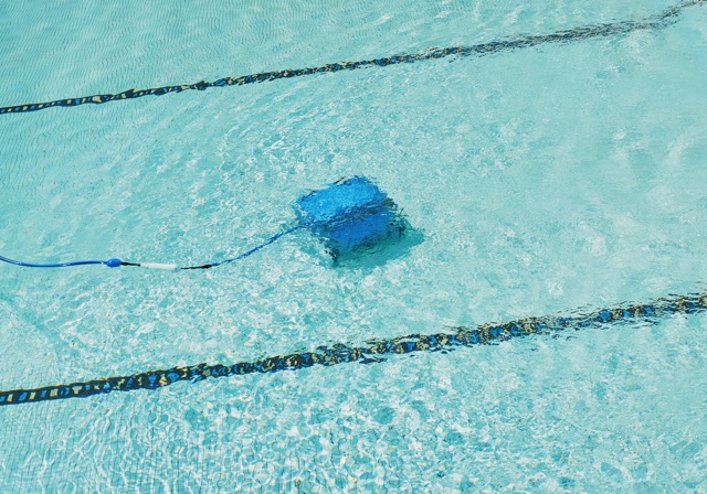 Comment nettoyer une piscine avec un robot autonome – Solutions automatisées – Paysage des Deux Rivières