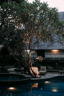 Éclairage piscine - paysage des deux rivières