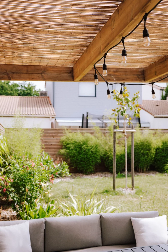 créer un coin d'ombre au jardin pergolas 3