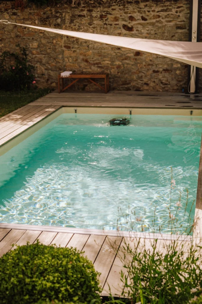 créer un coin d'ombre au jardin - piscine 2